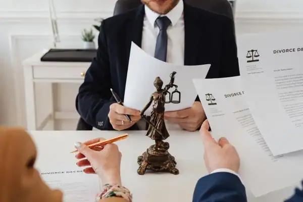 our fees Cottingham from EH Mediation - image of couple in joint mediation meeting